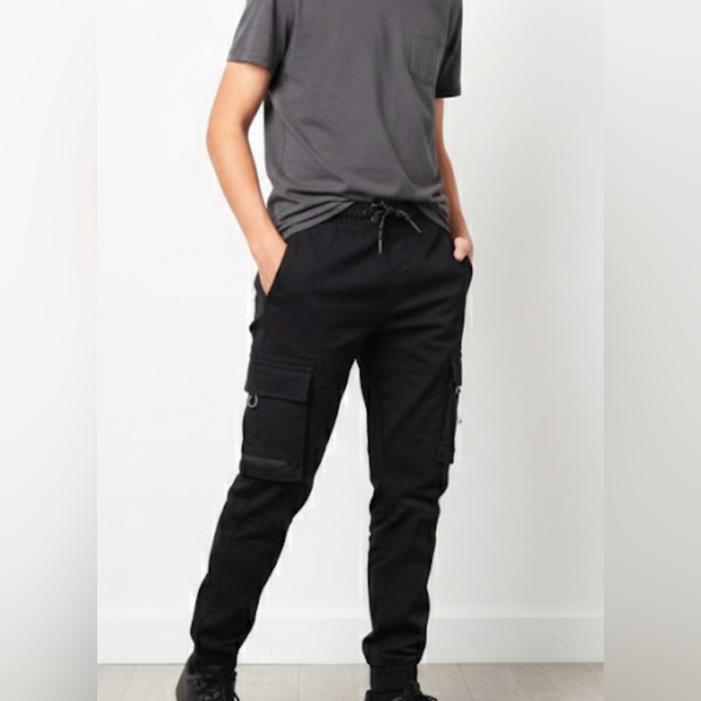 NWT RGSTR Creative Dept size Youth 14/16 active pants with raised cargo pockets